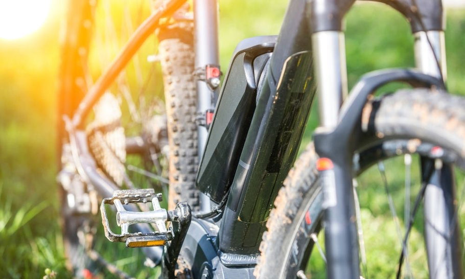 The Difference Between Torque and Cadence Sensors on E-Bikes